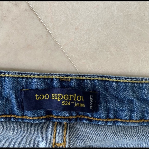 Women’s-Juniors Levi’s Boyfriend Style Jeans, Distressed Look…Size 13 💕👖❣️ - Picture 3 of 5